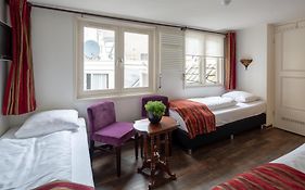 Amsterdam House Hotel